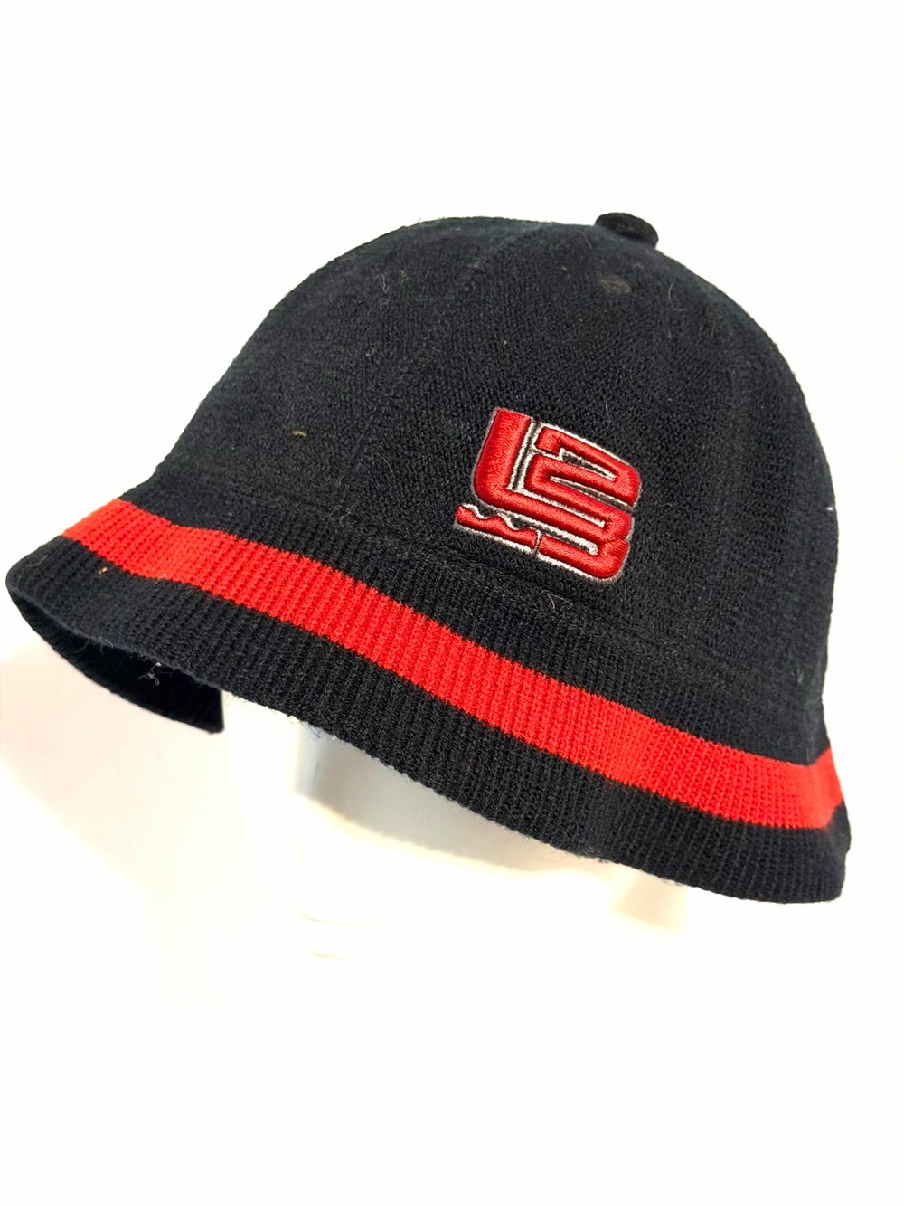 Vintage Nike Air LeBron James Black & Red Knit Bucket Beanie LBJ 23 NBA